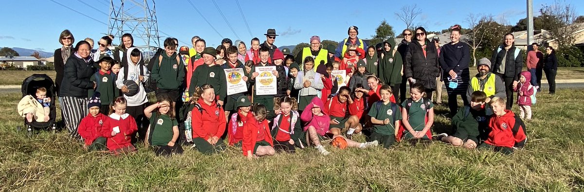 MacgregorPS's tweet image. What a glorious morning to ‘Walk Safely to School!’🚶🏼‍♂️☀️🚶🏽‍♀️ #activekidsaresmarterkids @NatWalkToSchool @ACTEducation