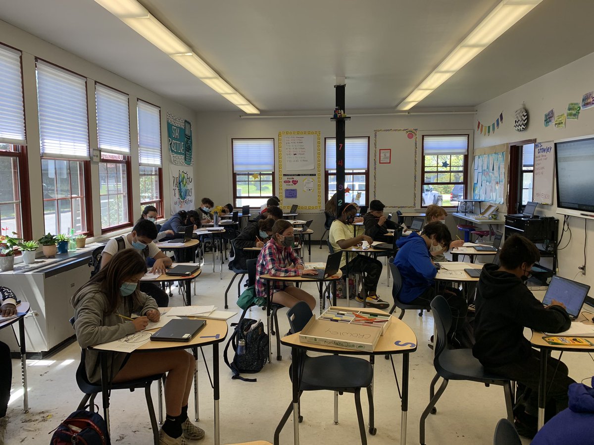 MathMrsCrowley's tweet photo. Practicing one and two step equations! So focused! #ackcps #iteachmath #7thgradeisthebestgrade https://t.co/N51le95Tx9