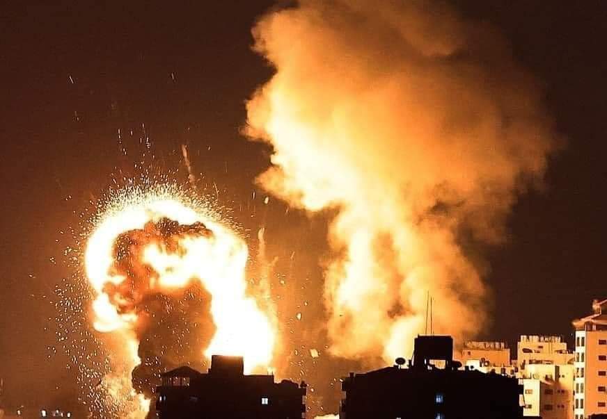 Elsayed7Eltabei's tweet photo. This is Gaza, this is what Israel doing. Israel is the real terrorist.
 #GazzaUnderAttack https://t.co/3lN0QwSYrq