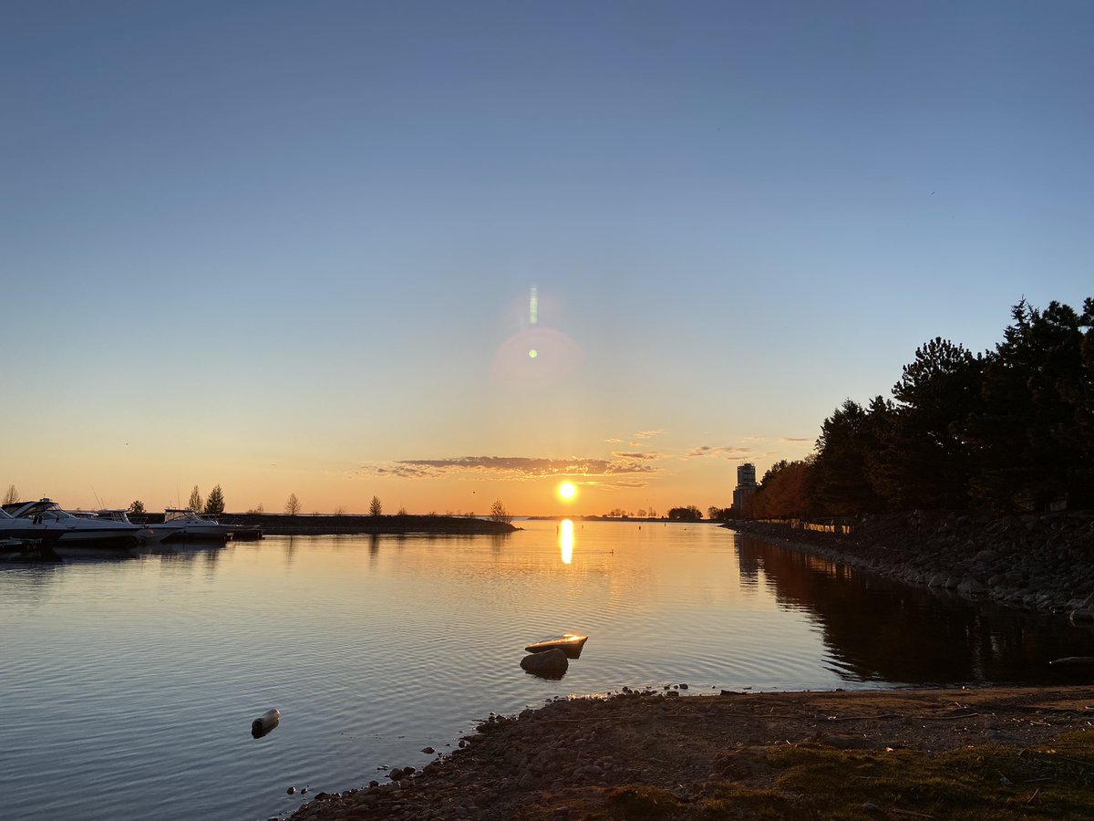 micheleatplay's tweet photo. @YourMorning my morning yesterday in collingwood Ontario @KelseyMcEwen nice to have warmer temperatures https://t.co/34dp0rJfqu