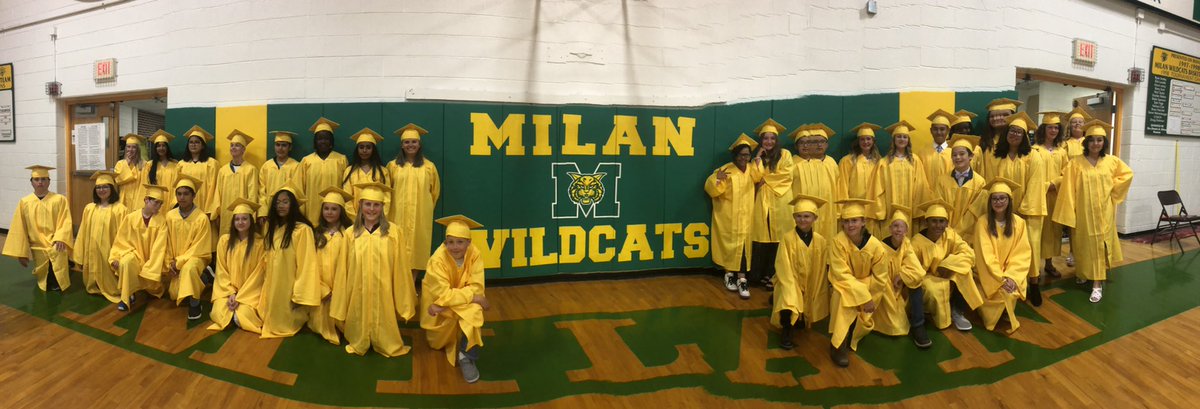 MilanMoProud's tweet photo. Congratulations to our 6th grade graduates @MilanC2Schools  class of 2027!! Good luck in 7th grade!!! https://t.co/ydYgbPVDJE