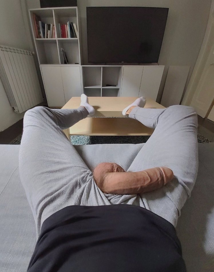 Styleisms's tweet image. pretty soft turkish cock right now.