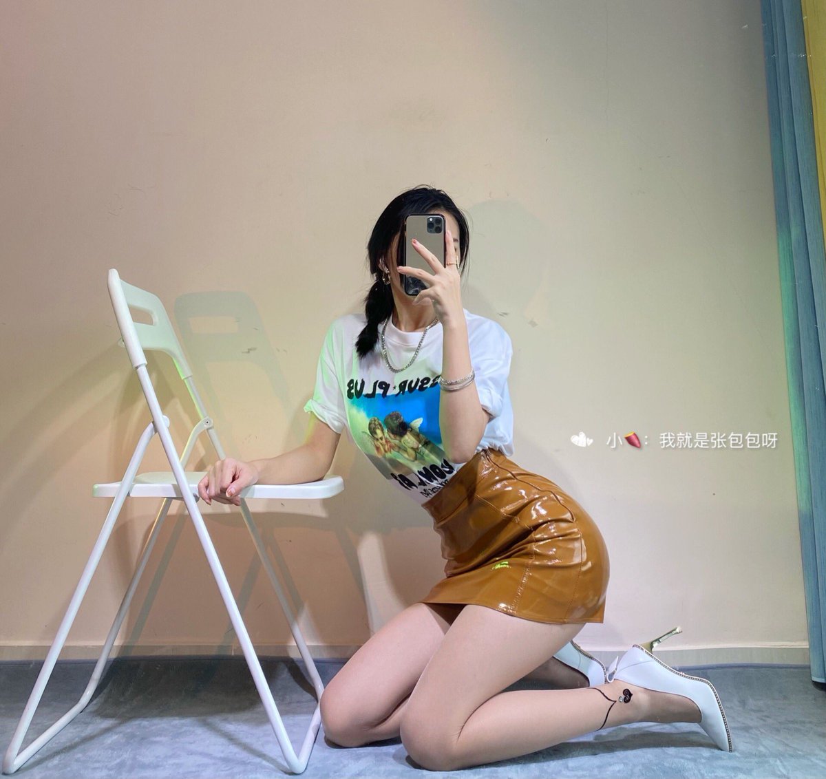 又到了想变成步行街地上的一块砖的季节了
T👔：iconslab
🧦：妖怪森林 https://t.co/EaBMwew9iz