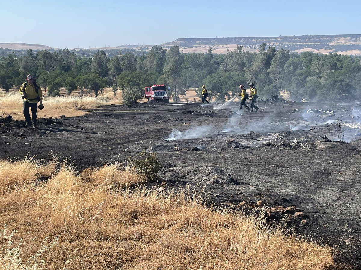 CALFIRE_ButteCo's tweet photo. #MargoFire [update] Fire is contained. Crews mopping up. Under investigation. https://t.co/dbym4CHaVk