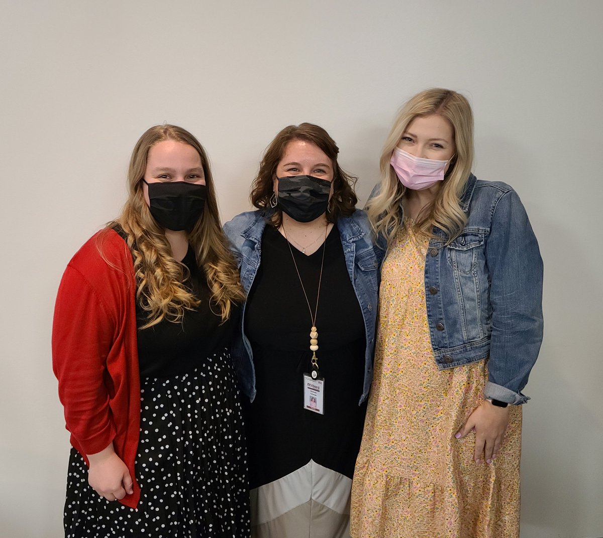 I couldn't be prouder of these two amazing women, keep shining bright in all that you do. Congratulations on your capstone presentations, 1st year of teaching and Master’s Degree! Congrats to the entire 2020-21 CADRE Cohort, you did it! @MissLambertMPS <a href="/MsHenderson_RMS/">Lizzy Henderson</a> <a href="/UNOCADRE/">The CADRE Project</a>