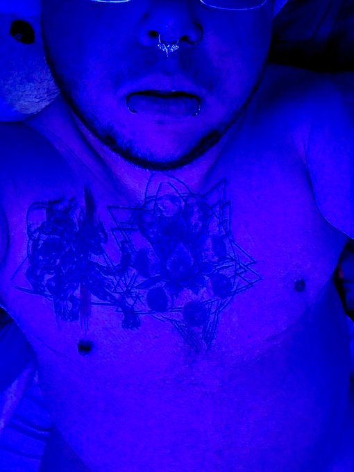 Fresh out of the shower, next time join me ;) https://t.co/rfMpf1RX0a<a href="/tag/tummytuesday"class="tags"><span>#tummytuesday</span></a>