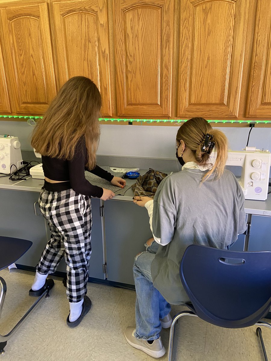 ajsella12's tweet photo. Students working on their pajama pants in Miss Bateman’s Fashion Arts class! #LHSFACS https://t.co/MVgG2kk1VE
