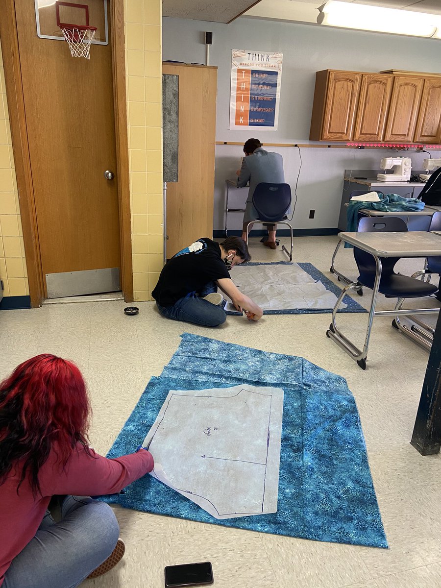 ajsella12's tweet photo. Students working on their pajama pants in Miss Bateman’s Fashion Arts class! #LHSFACS https://t.co/MVgG2kk1VE