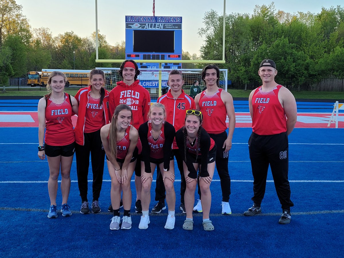 FHSThrowers1's tweet photo. First place finishers at the 1st annual MAC championships. Great job falcons! https://t.co/K4HqljSOMJ