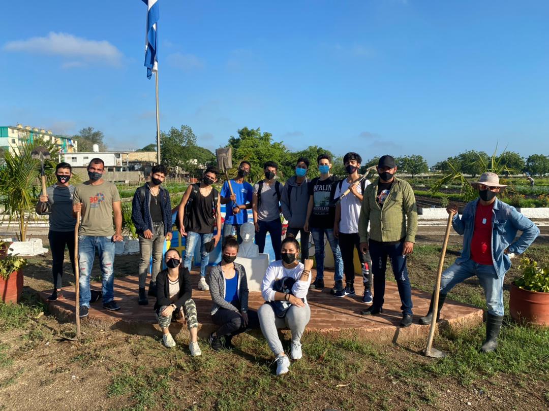 feemssp's tweet photo. El día de hoy fue muy productivo para la Feem espirituana.
Se realizó un trabajo voluntario en el organopónico Celia Sánchez del mcpio cabecera y un intercambio en las tareas de impacto de Cabaiguan.
#SomosContinuidad #FEEMXCuba #FEEM50 #SomosFEEM #FEEMSiempreCuestaArriba https://t.co/nT3PfnFYsE