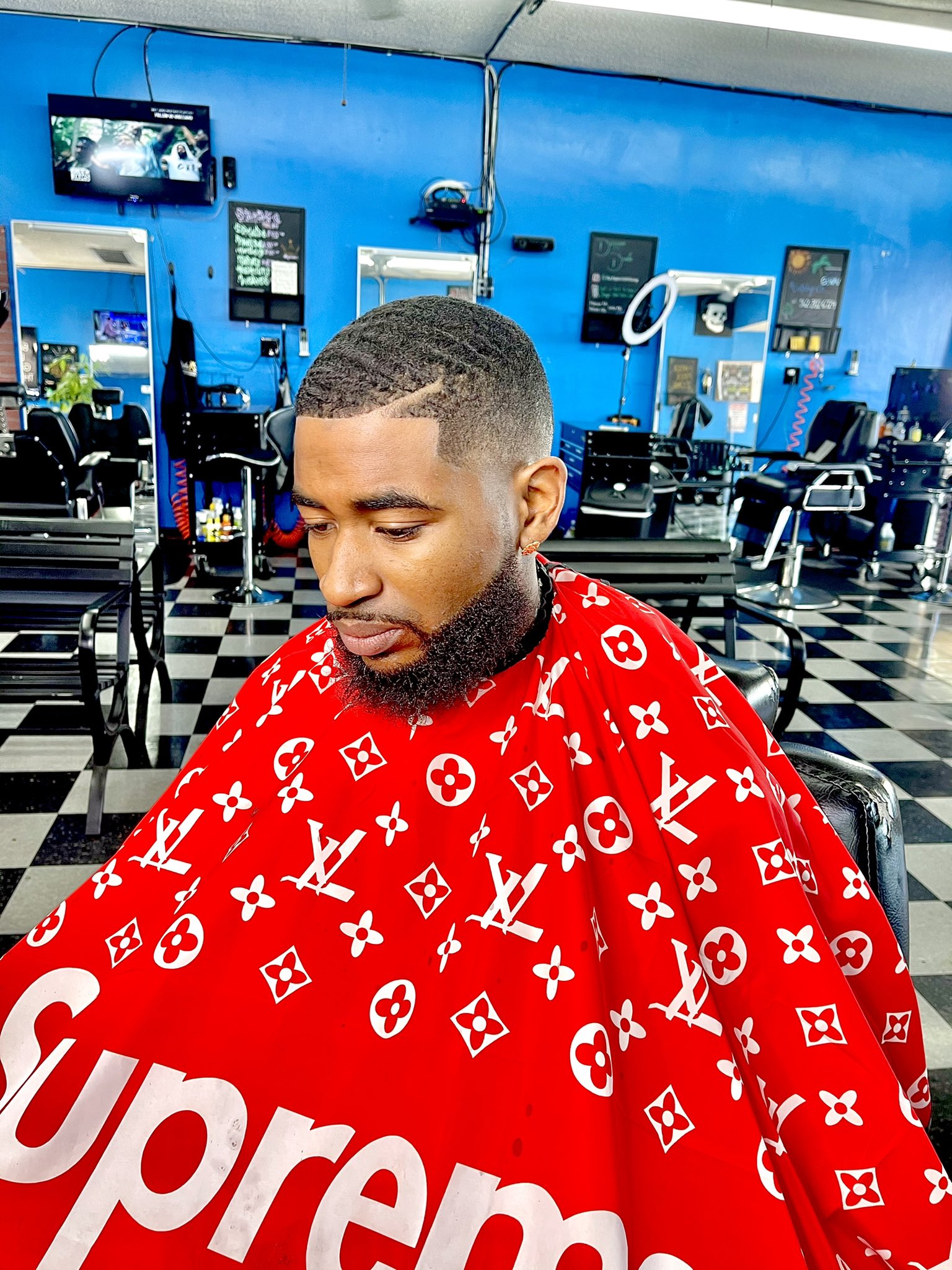 Supreme X Louis Vuitton Barber Cape