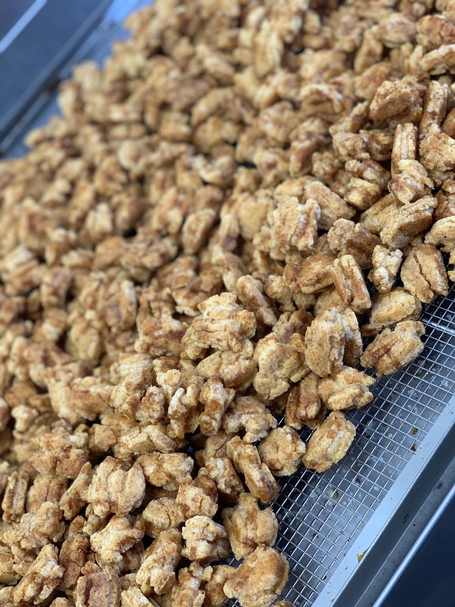 青木煎餅 一味揚げが完成しました 試食タイム始まりまーす 杉戸町 青木煎餅 揚げおかき 揚げたて 試食 直売所 しょう油味 一味揚げ 一味唐辛子 T Co 2of9dshs6i