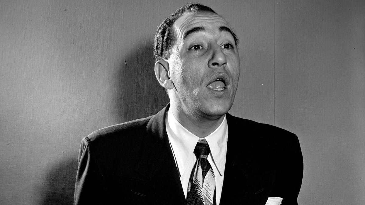 Jazz can sometimes be perceived as highbrow and serious, but the music has always had a colourful streak. Louis Prima is a great reminder that jazz can be humorous - and @Valentine702 will be exploring his best works from 9am! ab.co/3ohGzDr