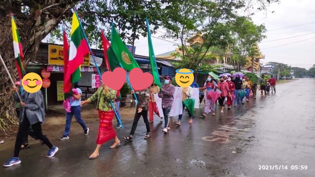 SpringBago's tweet photo. Protesters from #MoeGaung, Kachin State are marching on the roads despite the rain in the morning of May 14. 
#May14Coup
#WhatsHappeningInMyanmar https://t.co/4jttWaexKn