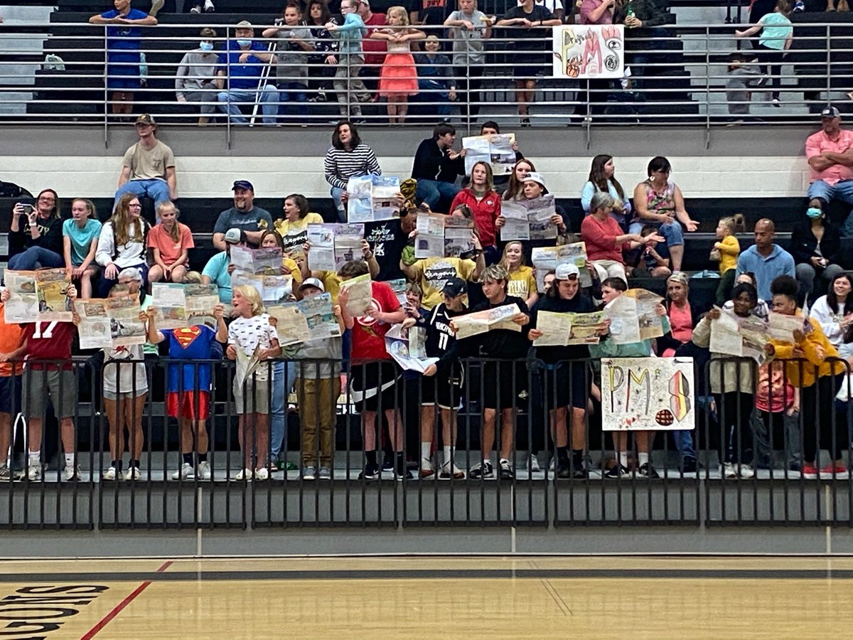 Great night in Lindale! Awesome job @PTownBasketbal for a fun night! Shout out to the champions—Pepperell Middle!! #soremuscles #cantwalktomorrow #dislocatedandstillplayed