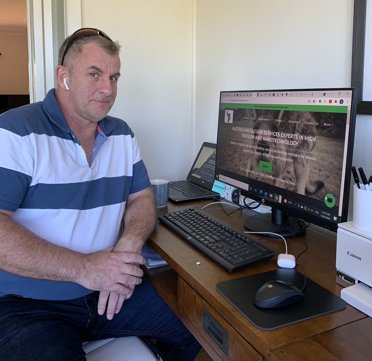 ServicesVacuum's tweet photo. Busy working from home today guess what music Andy is listening too at Australian vacuum ????  @Kunnykun @ServicesVacuum #newdesk #abba #beatles #eagles #acdc #beethoven #gunsandroses #isitbeertimeyet https://t.co/r7R4yGrv4R