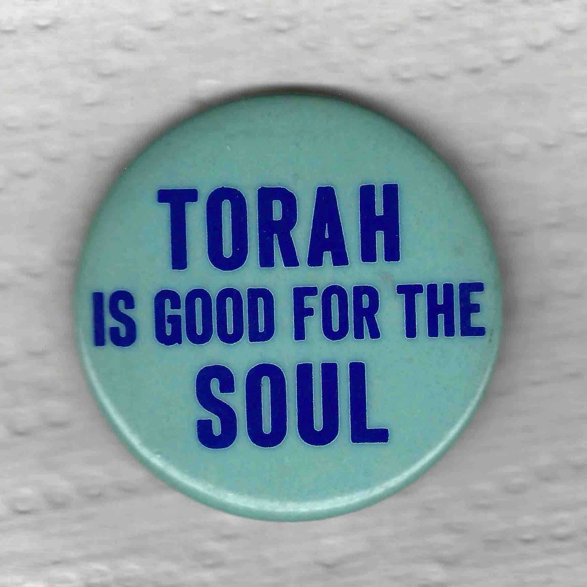 rebmark's tweet image. Lapel buttons as wearable Torah tweets?
bit.ly/LapelTweet
"Tweet #Torah to the top" in the "cloud” as it appears above Sinai on #Shavuot. bit.ly/TweetingTorah