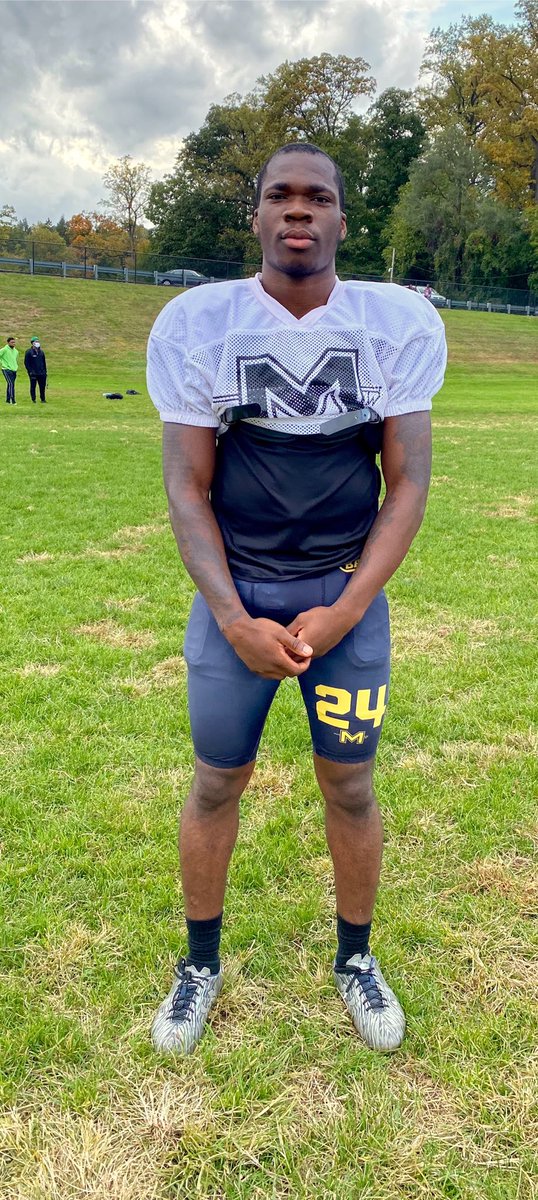 A must see prospect at the National Preps Maryland Showcase <a href="/EmmanuelSia2/">Eman</a> is a Power 5 guy! Saw at practice in Oct: Quick feet, can get vertical/create separation &amp; is always a threat to score with the ball -college coaches take notice!#WhyNPShowcases #OfferWR #MarylandD1Showcase
