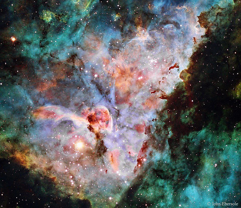 Как проявляет себя межзвездная среда. NGC 3372 туманность киля. Туманность киля Хаббл.