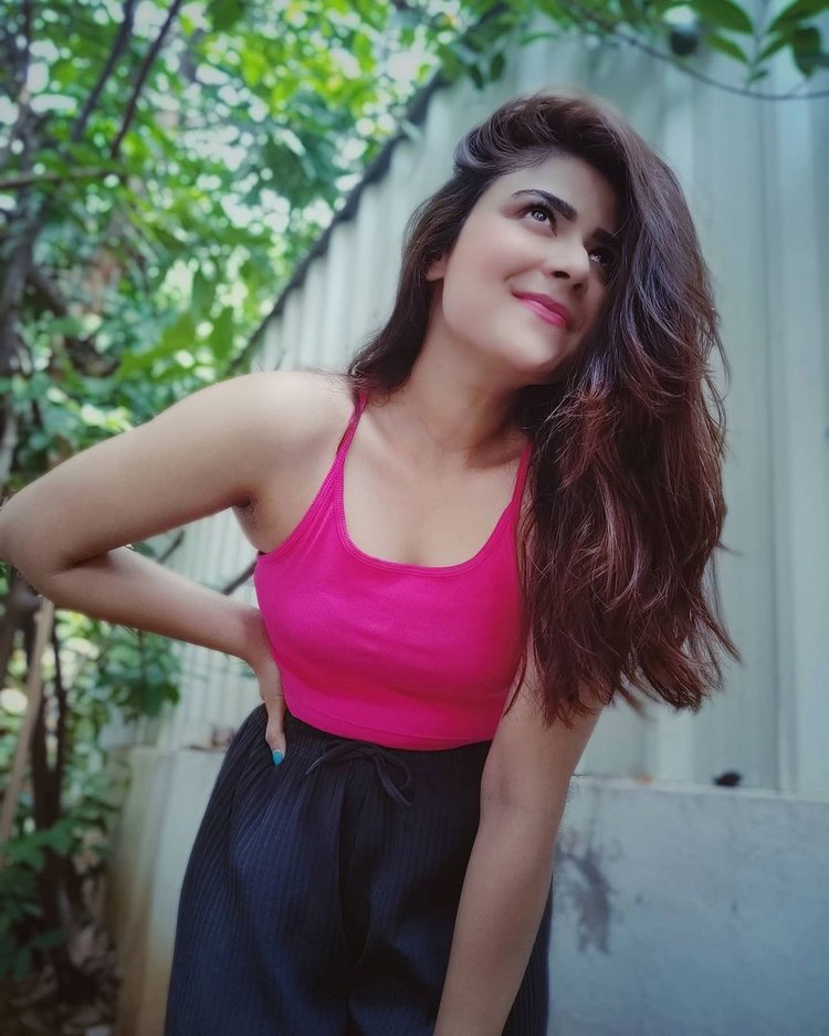 E1UNBDaWYAQYeS-?format=jpg&name=medium