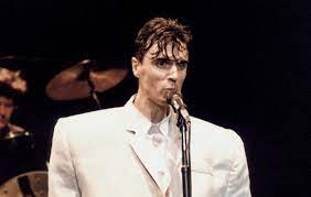 crockpics's tweet photo. Happy 69th Birthday to David Byrne of the Talking Heads born this day in Dumbarton, United Kingdom. https://t.co/Klmfqhkh6c