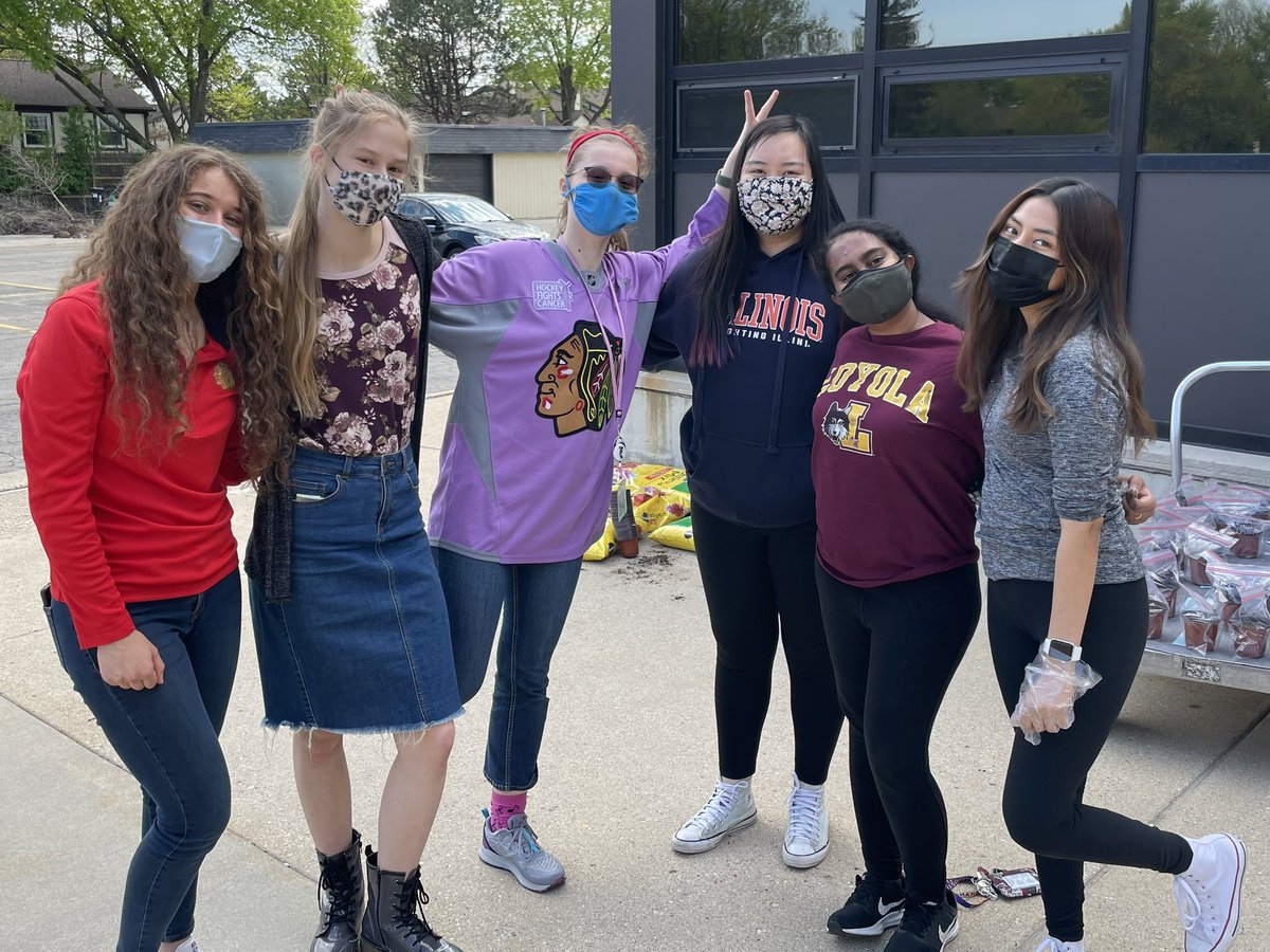 Wrapping up destress week with some potted flower handouts tomorrow! See you after school!!