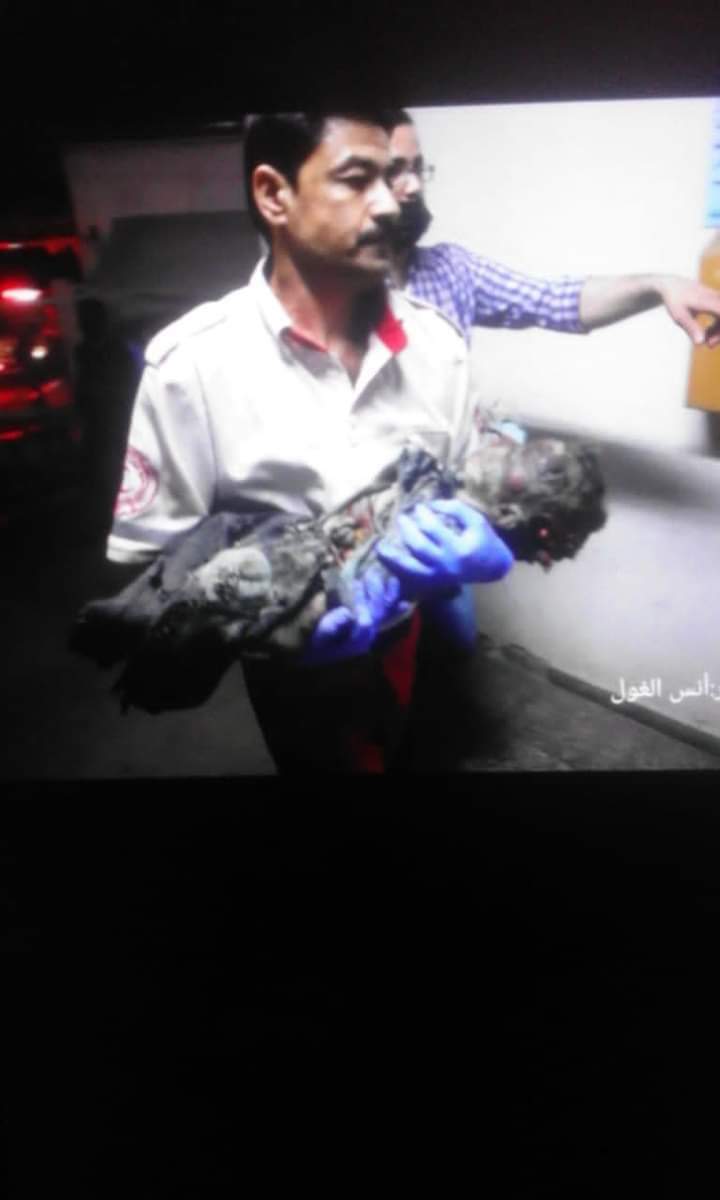 LubnaAlmasri3's tweet photo. Israel is attacking every single house in northern Gazza at these moments. The world which lets this happen has zero right to condemn Hamas when they respond. Palestinians are suffering but they won’t suffer alone. #GazzaUnderAttack https://t.co/gAIu1SW0MV