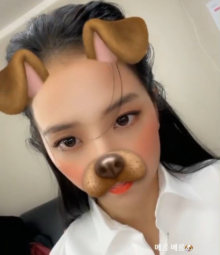 thinkinglisoo's tweet photo. https://t.co/c0Db5YGPjJ