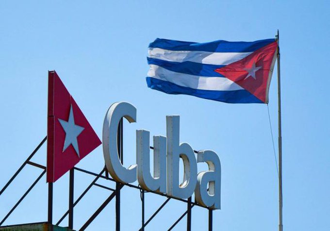 El poeta dijo Orgullosa lució en la pelea, sin pueril y romántico alarde; al cubano que en ella no crea se le debe azotar por cobarde! Nuestra #bandera  es sagrada!!!
<a href="/AdanVillavicen5/">Adan Villavicencio Guzmán</a> 
<a href="/Cubacoopera_Ve3/">Misión Médica Cubana en Venezuela</a> 
<a href="/Cubacooperabol2/">Brigada Médica 🇨🇺 Bolívar🇻🇪</a>