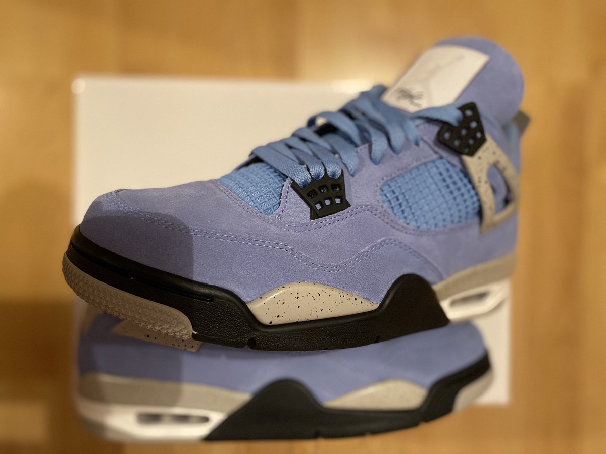 _JorgeSalinas's tweet photo. #86 Air Jordan 4 'UNC' #roywilliamsbasketballcamp #unc https://t.co/BkkNHLlhH6