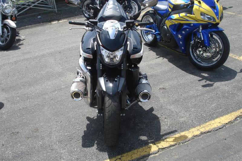 CAT1PRO's tweet photo. 🇺🇸#SUZUKI #B_KING = #Twin #Turbo
#TurboThursday https://t.co/X2Qv1QUjqf
