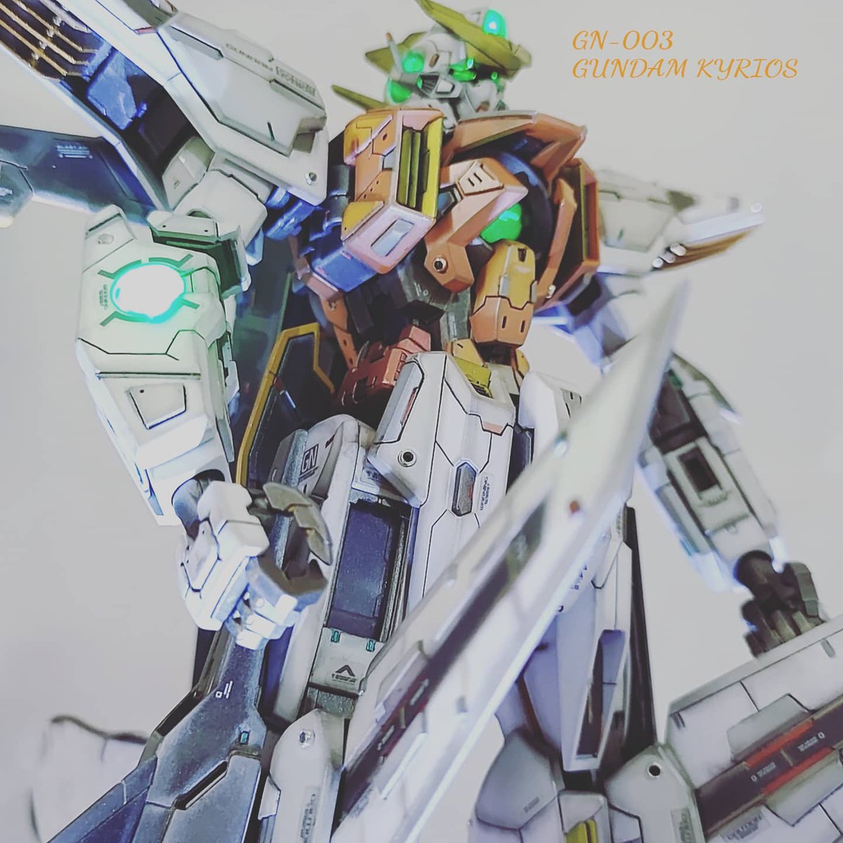 MGガンダムキュリオス電飾改修全塗装完成❗😆 キュリオス専用自作台座