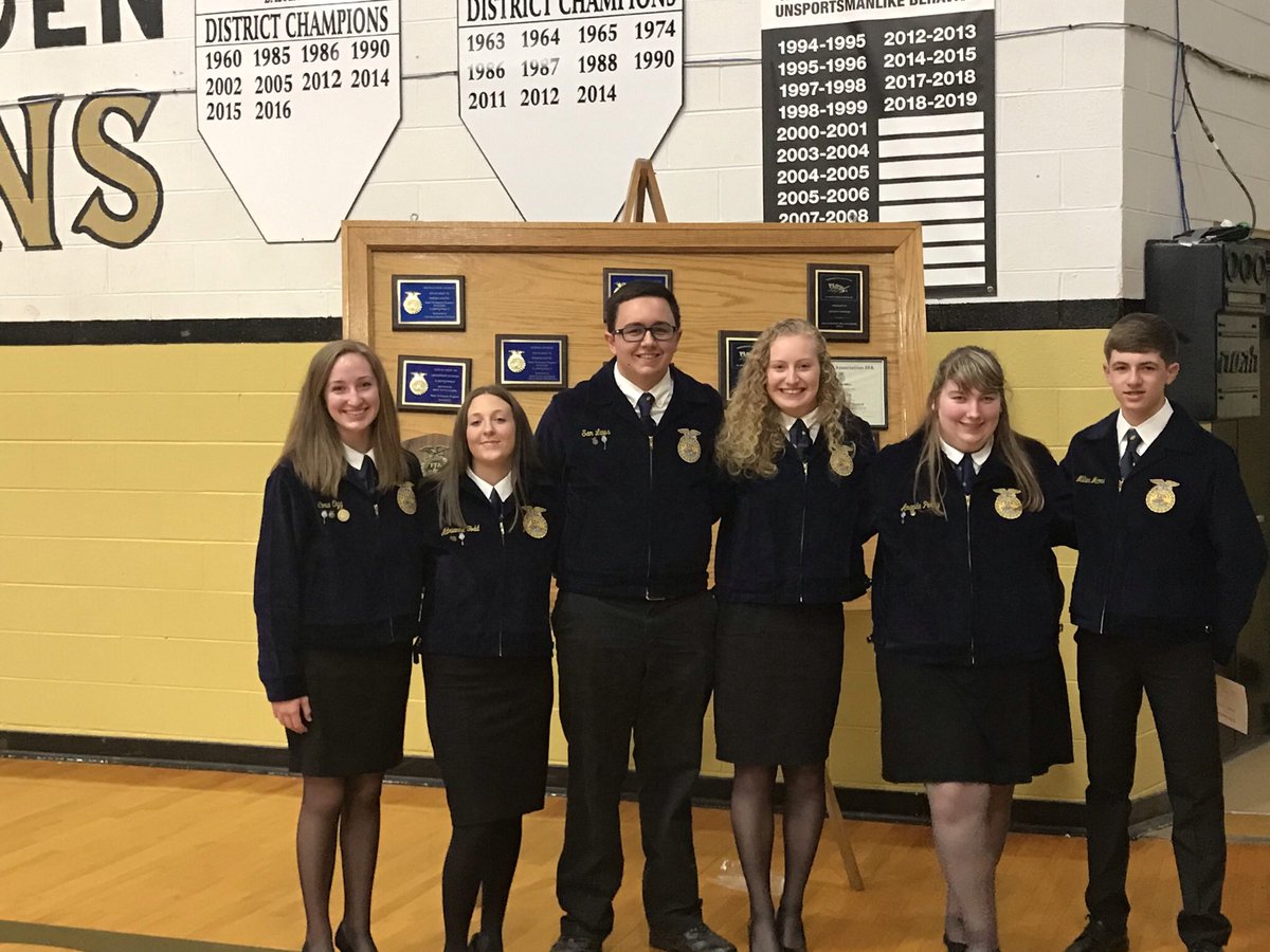 dresden_ffa's tweet photo. Congrats to the 2021-2022 Dresden FFA Officer team. 
President: Sam Laws
Vice-President: Adrianne Todd
Secretary: Cora Ogg
Treasurer: Annika Jolley
Reporter: Amanda Perry
Sentinel: Miller Moore https://t.co/YApaqsRHWn