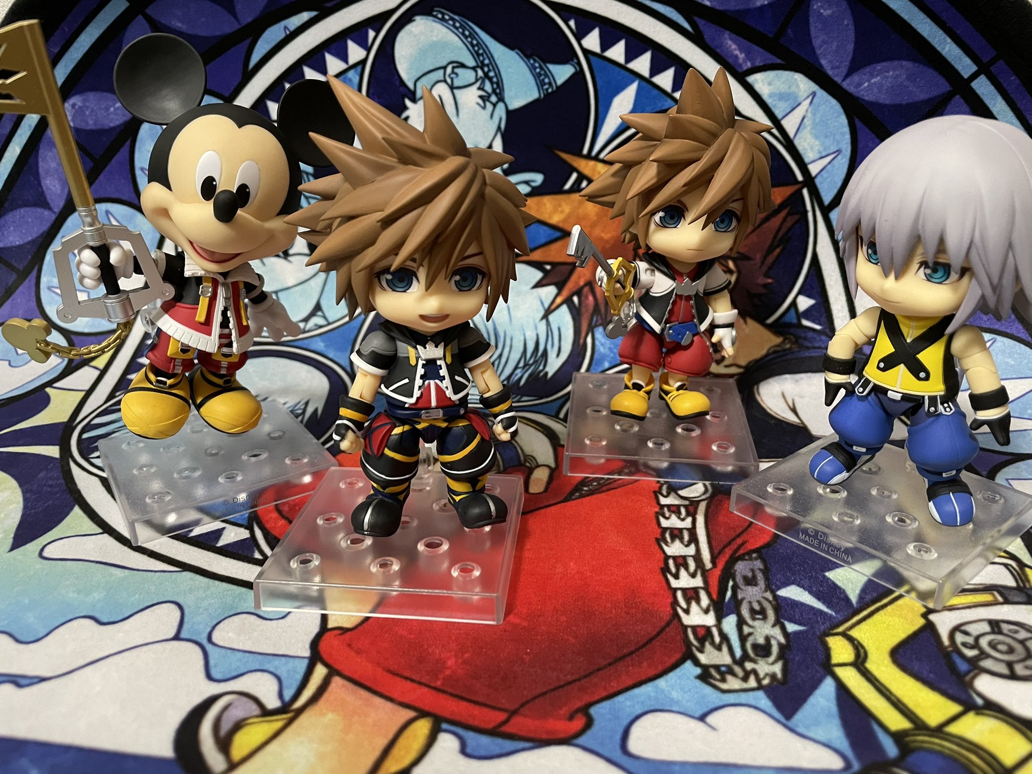 Churro Rt Hyacdvgmatrplxh Kh キングダムハーツ ねんどろいど Khソラと比べると髪型の 違いもよくできてるし 表情から成長具合もわかる 並べて飾ると可愛さ倍増 スタート画面のアイス咥えたソラのイラストが好きなので しばらくアイス食べてて