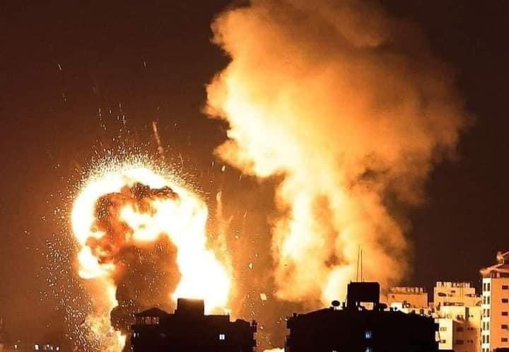 AyaSabry237's tweet photo. #GazaUnderAttackk

إن كنت لا تستطيع رفع الظلم فأخبر عنه الجميع...

🇵🇸#انقذوا_حي_الشيخ_جرا#Save_SheikhJarrah_neighborhood

#الشيخ_جراح
#حي_الشيخ_جراح
#لا_لتهويد_القدس
#أنقذوا_حي_الشيخ_جراح
#لن_نرحل
#القدس_تنتفض 
#انقذوا_حي_الشيخ_الجراح https://t.co/EAPnB7UAFL