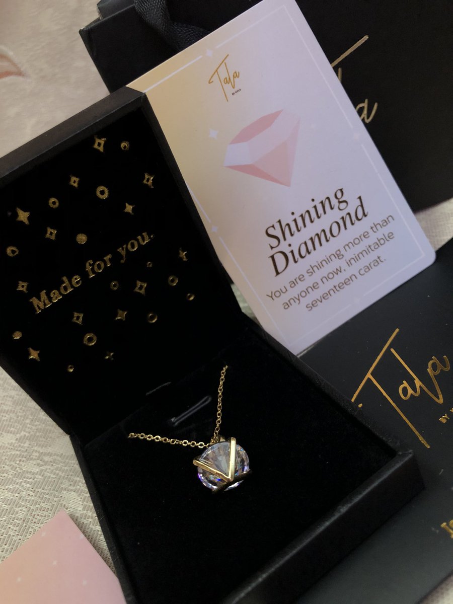 __jihan17's tweet photo. Got ‘em! 😍✨💎 @talabykyla’s seventeen collection is so pretty i wanna cry🥺  
#SEVENTEEN https://t.co/37TzNcGXGK