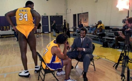 ErmNavarro's tweet photo. Hey if @SHAQ needs the help from Chuck he's ready🤣🤣🤣 @TurnerSportsEJ @TheJetOnTNT @NBAonTNT #NBAonTNT https://t.co/YwkrSAlu8T