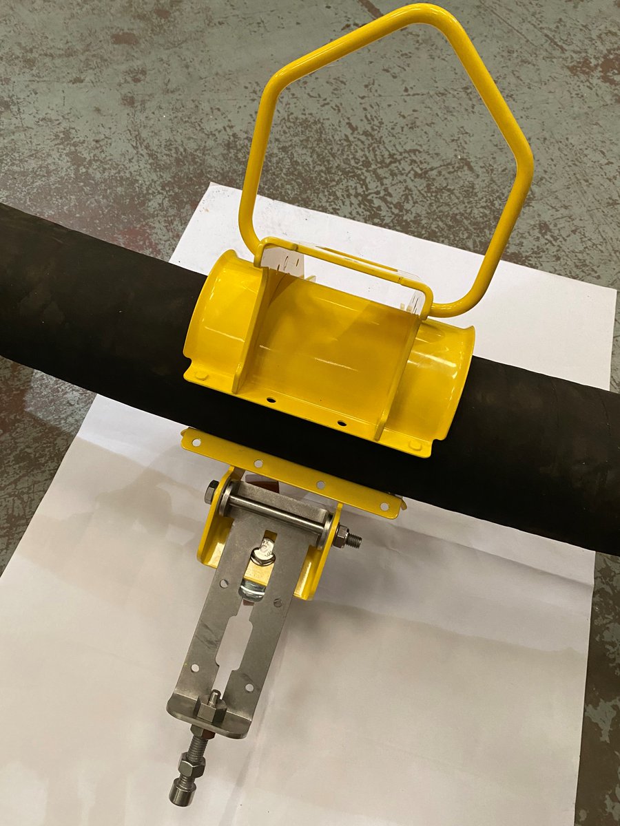 FluidTranGroup's tweet photo. ✈️ Quick Release Hose Trolley✈️

Developed by Fluid Transfer International to simplify and reduce operators time with their mandatory intake hose inspection process.

Quick to install and long-lasting!

Find out more: https://t.co/PlMQuvia31 https://t.co/2tOB80bFOc