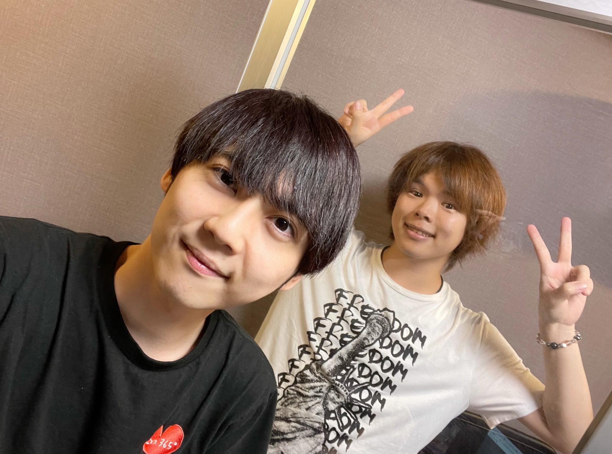 梶裕貴 Yuki Kaji カジダム ご覧いただき ありがとうございました 村瀬くんといると元気になるね 人間としても役者としても 自分と違うからこそ尊敬してます タロットまでありがとう また遊ぼうねー そして もっと共演したいねー Ponpon