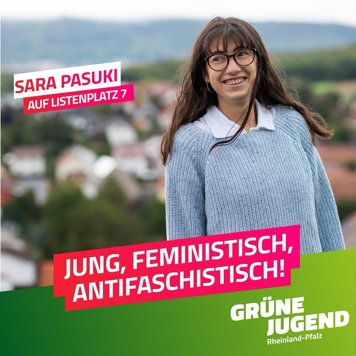 Am Samstag kandidiert @SPasuki auf Platz 7 der Bundestagsliste der @gruenerlp.
Sara möchte mit 18 Jahren unsere Generation im Bundestag repräsentieren und sich für eine Politik engagieren, die Vielfalt fördert, Rassismus bekämpft und unsere Demokratie fördert.
#Sara4Bundestag