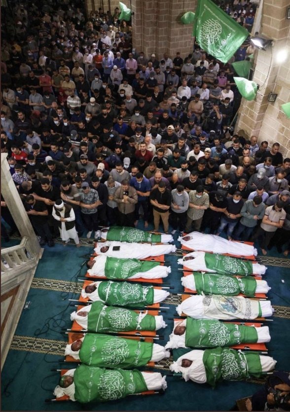 NimetUsfekes's tweet photo. Dying of humanity...
#GazaUnderAttack https://t.co/SgdzNJcjvl