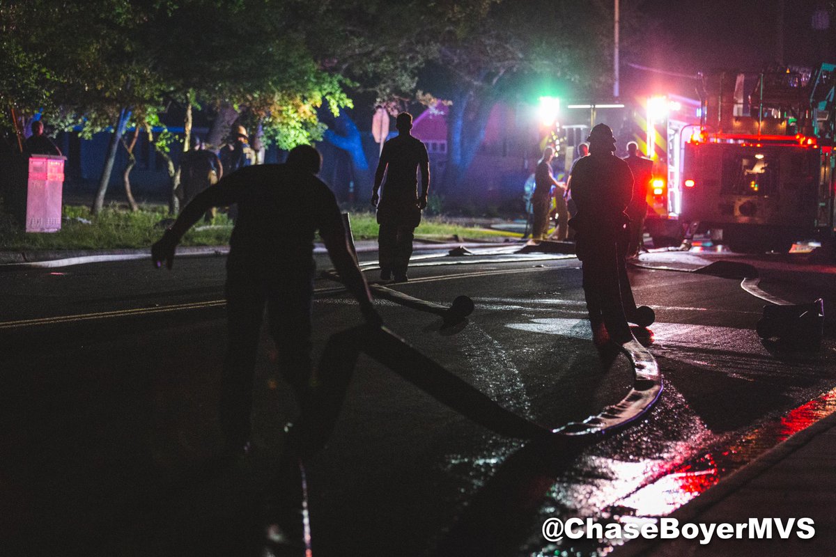 #BREAKING AFD is investigating an early morning fire that destroyed a home in West Austin early Friday morning. Crews arrived to find the home already fully engulfed in flames. Officials say the home is currently under renovation and no one was home. #ATXnews <a href="/MVSAustin/">Metro Video Austin</a>