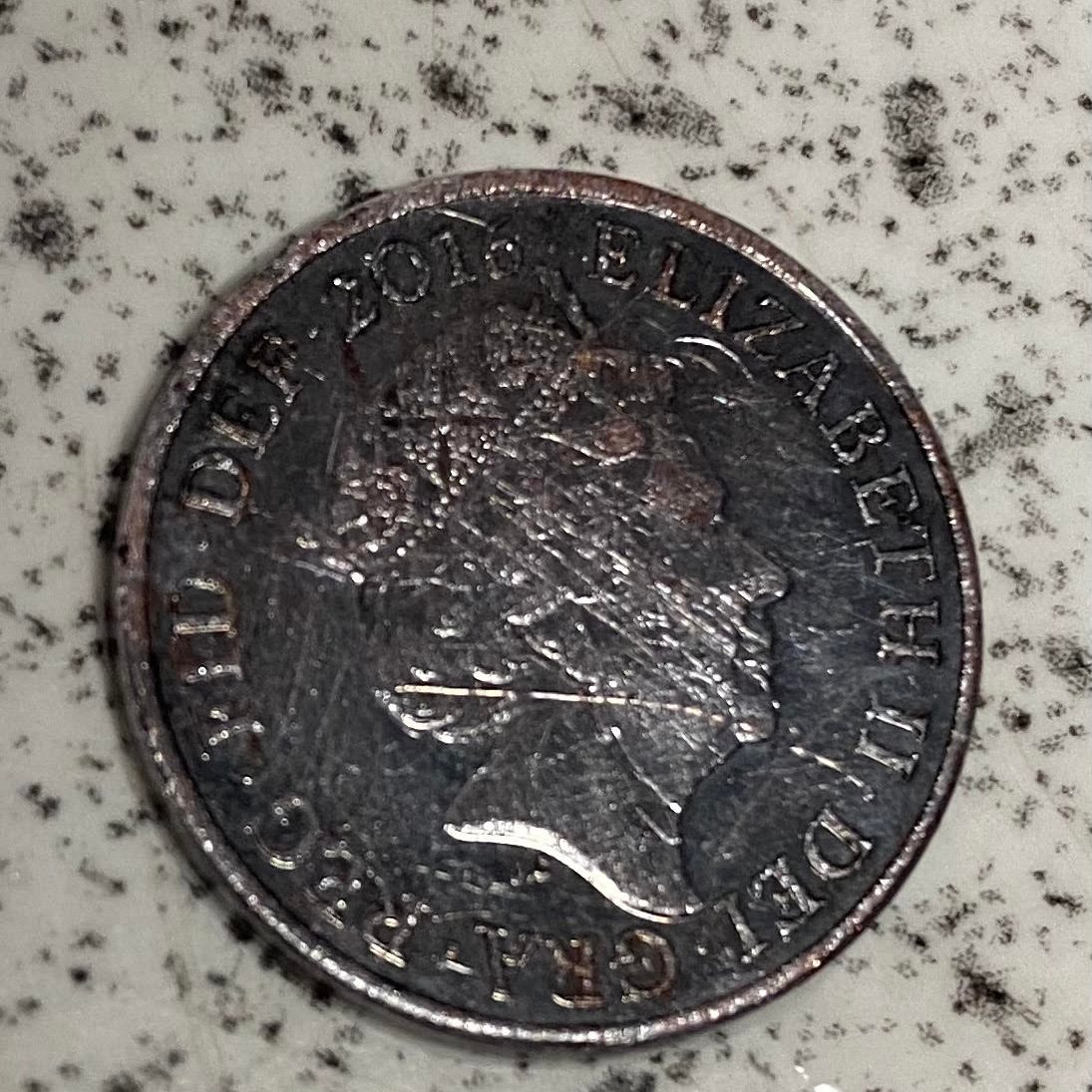 HHSScientists's tweet photo. Next week in Science Club pupils will be using their Alchemy skills to transform a Copper Coin into Silver and then Gold!   Mr Theokli was trying this out earlier!  Exciting!  @HHSHaringey https://t.co/4b0V5rCdIs