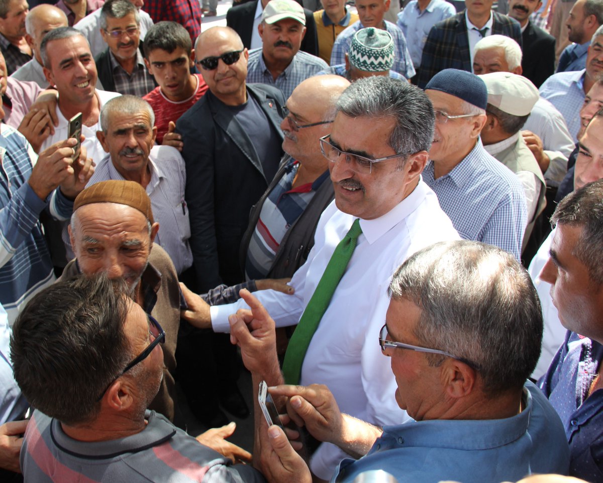 "BUGÜN SADECE HATIRLAMA GÜNÜ DEĞİL, BUGÜN VESİLESİYLE DAHA ÇOK ÜRETEBİLMELERİ İÇİN ÜRETENLERİ YÜREKLENDİRME GÜNÜDÜR."

Haberin devamı için: bit.ly/3y8lSP1

#DünyaÇiftçilerGünü