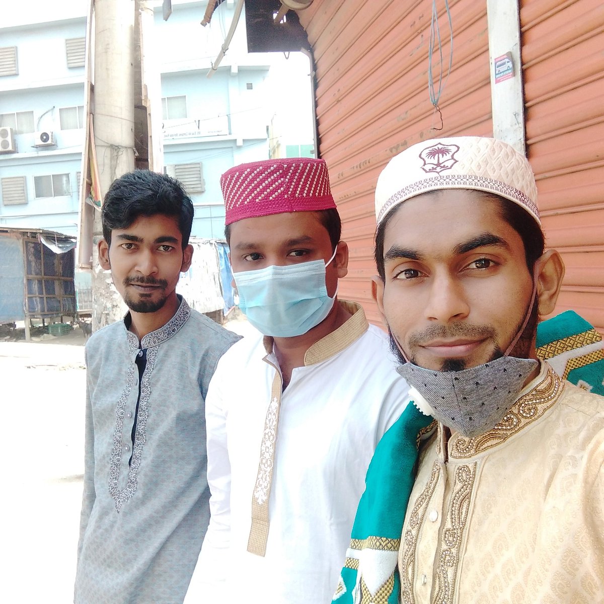 arifulwin_m's tweet photo. ঈদ মোবারক 🌙 https://t.co/p5AuFLVRzP