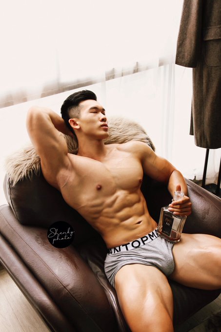 Drunk Guy - insta model : hanathelete - concept by @ShenkyPhoto. More pic at https://t.co/icVL8niegv