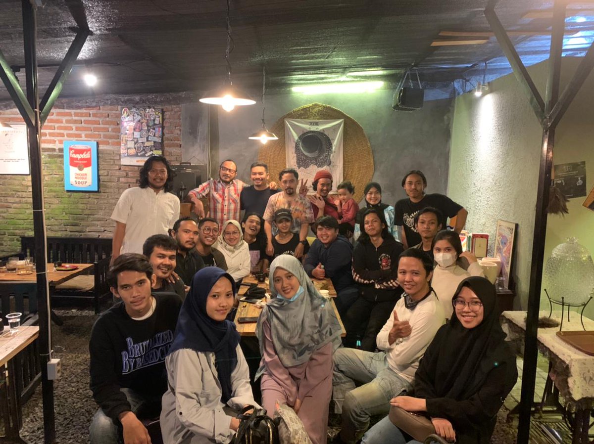 Teater Tjerobong Paberik tweet media