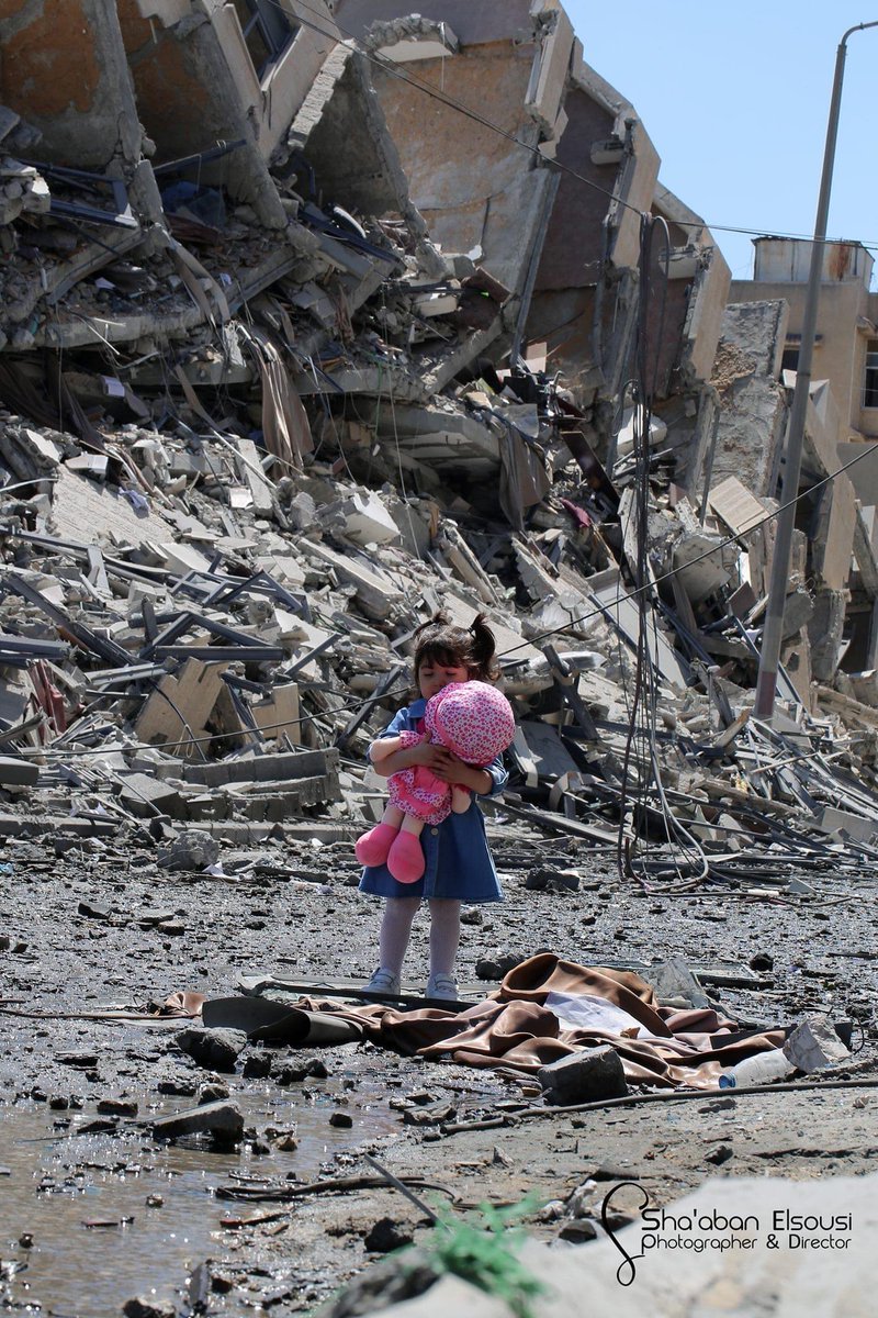 AdilaBanuT's tweet photo. These children deserve to be Children. These children deserve a better life and future. 

Please Retweet
#WeAreAlQuds https://t.co/GyUwj4Tp9n