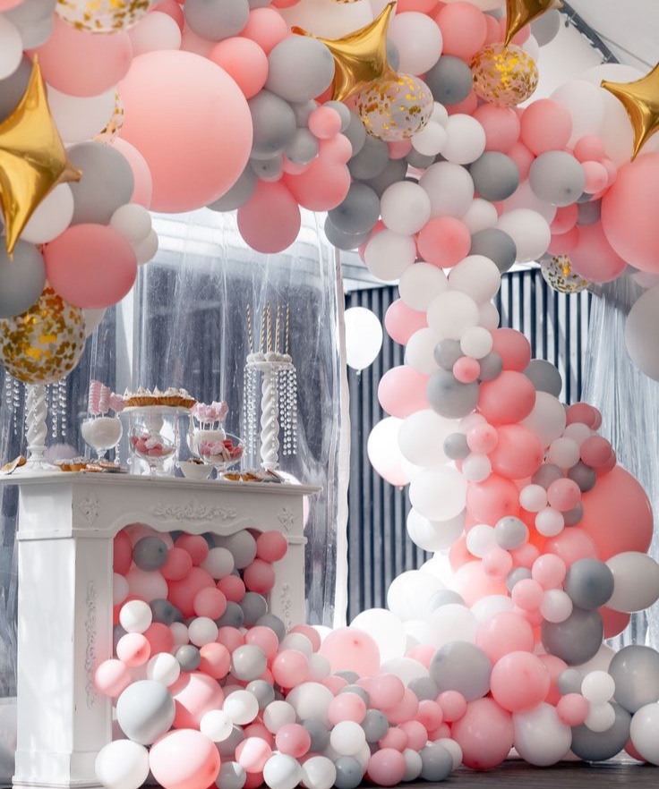 Комната с шарами. Украшение воздушными шарами. Украшение шариками. Украшения на день рождения. Воздушные шары украшение праздника.