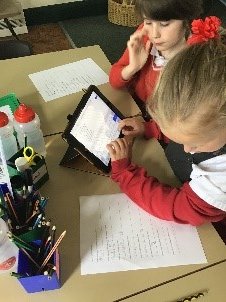 SimmsCrossY3_4's tweet photo. In ICT we have been looking at the history of computing. We used I-pads to research key events and people. We found out about Ada Lovelace, Alan Turing and Bill Gates  plus lots more. #SimmsCrossICT https://t.co/h6LEu8KEHu